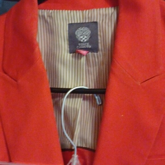 SIZE 6 VINCE CAMUTO RED UNLINED PANT SUIT - Picture 2 of 5